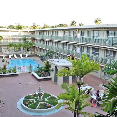 الشقق الفندقية تامونِنغفي  Mai'Ana Airport Plaza المظهر الخارجي الصورة